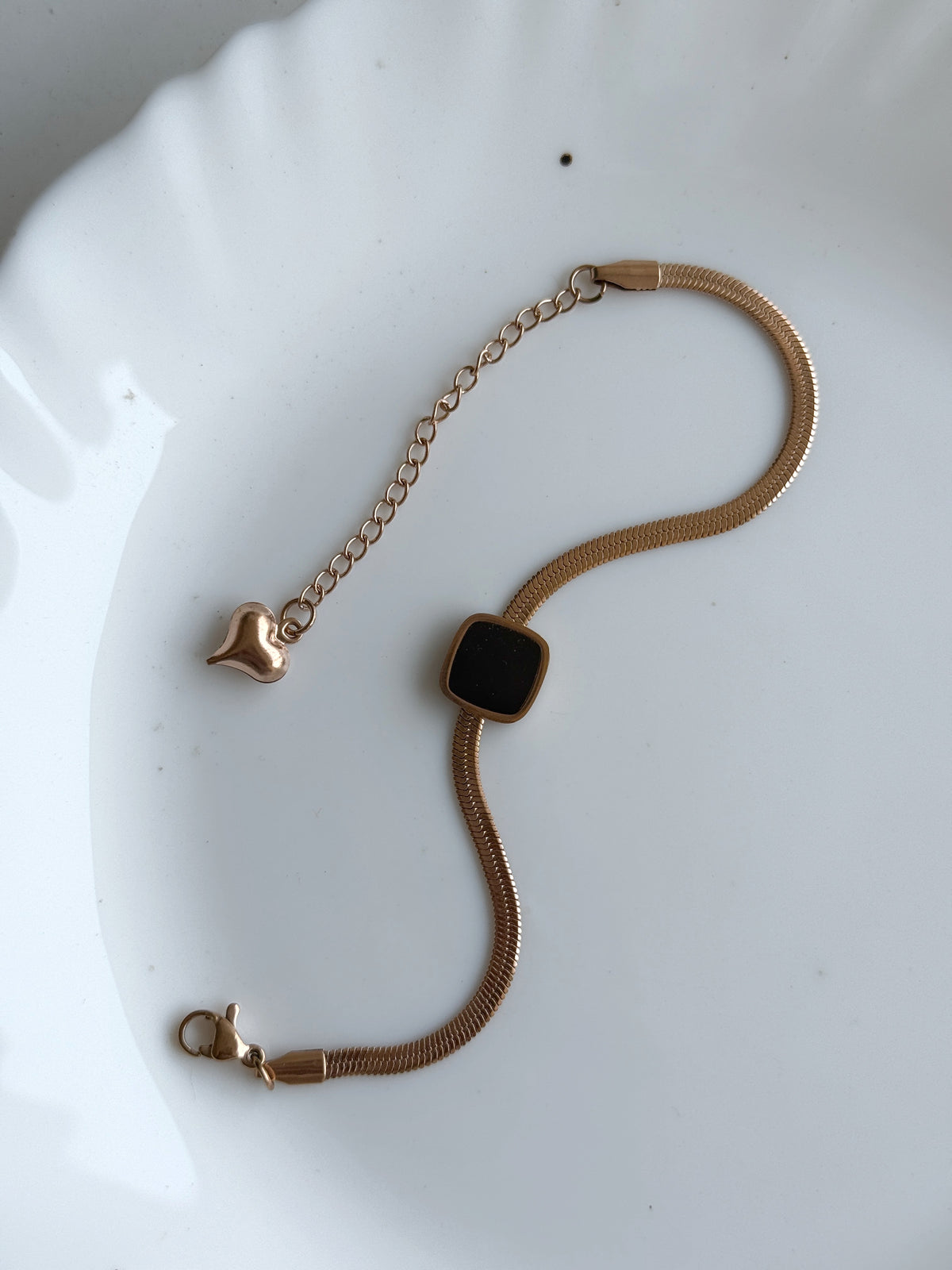 MOLLIE CHAIN BRACELET
