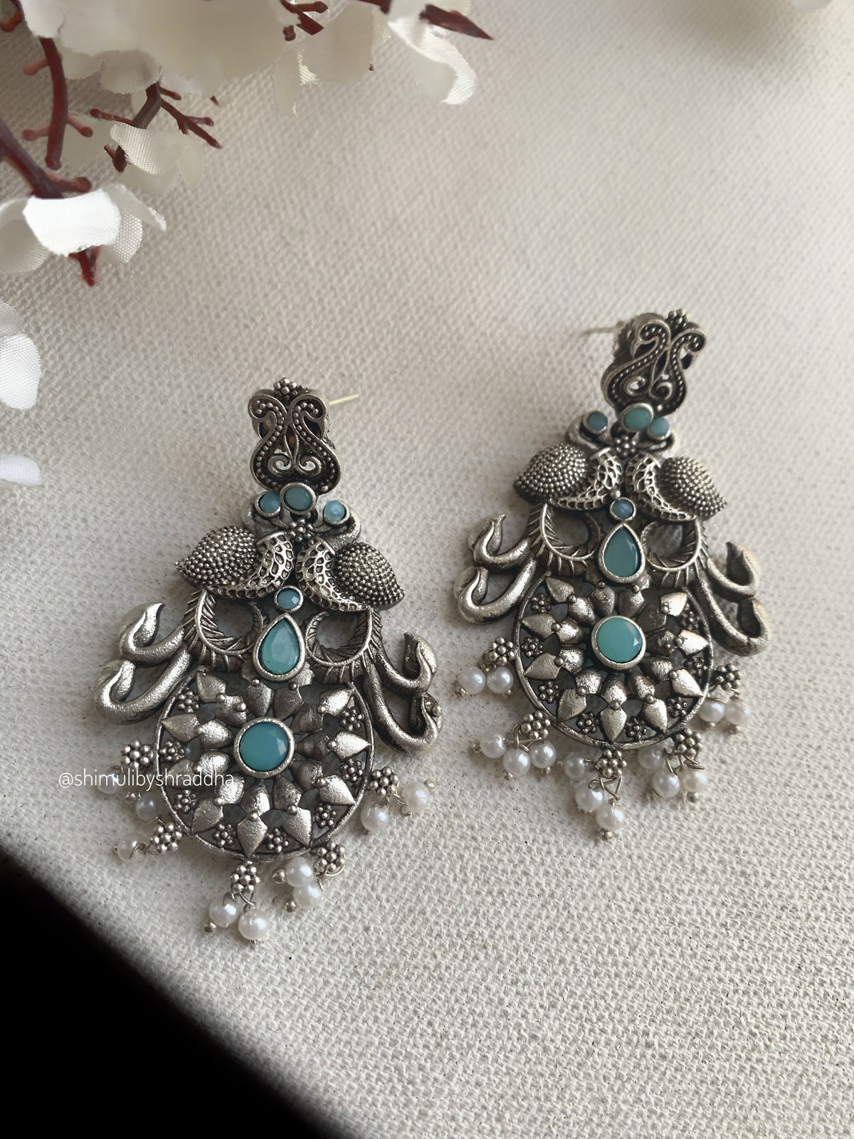 INDIRA STUDS