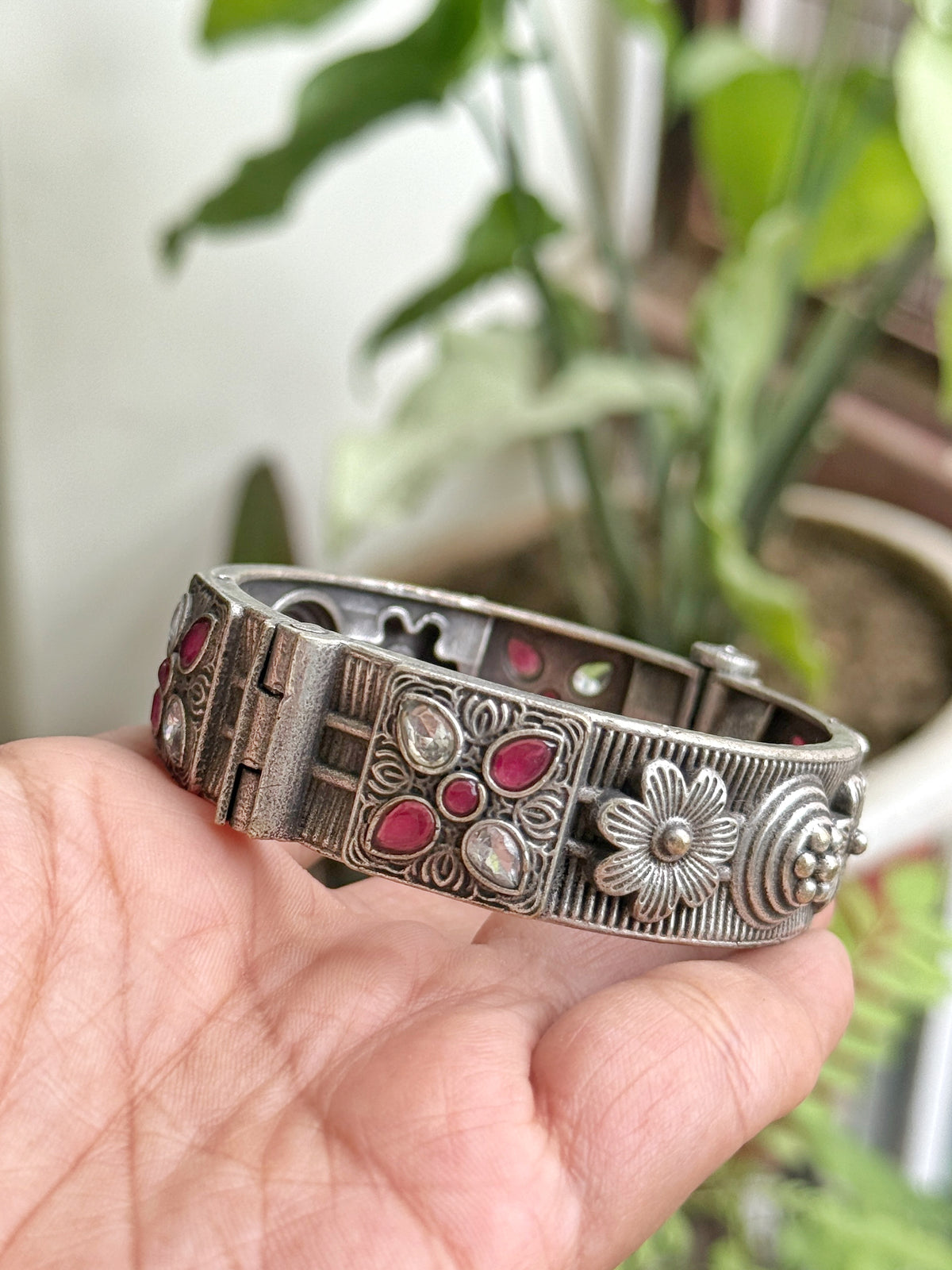 SARMITA STONE BANGLE