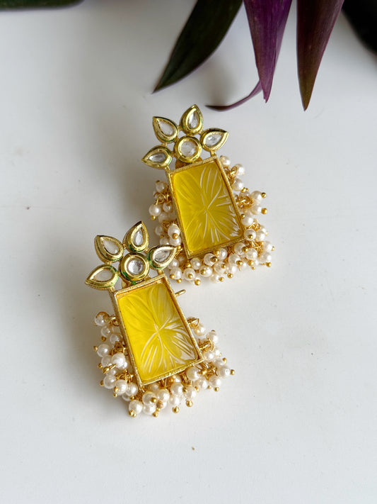 DIVYA STUDS