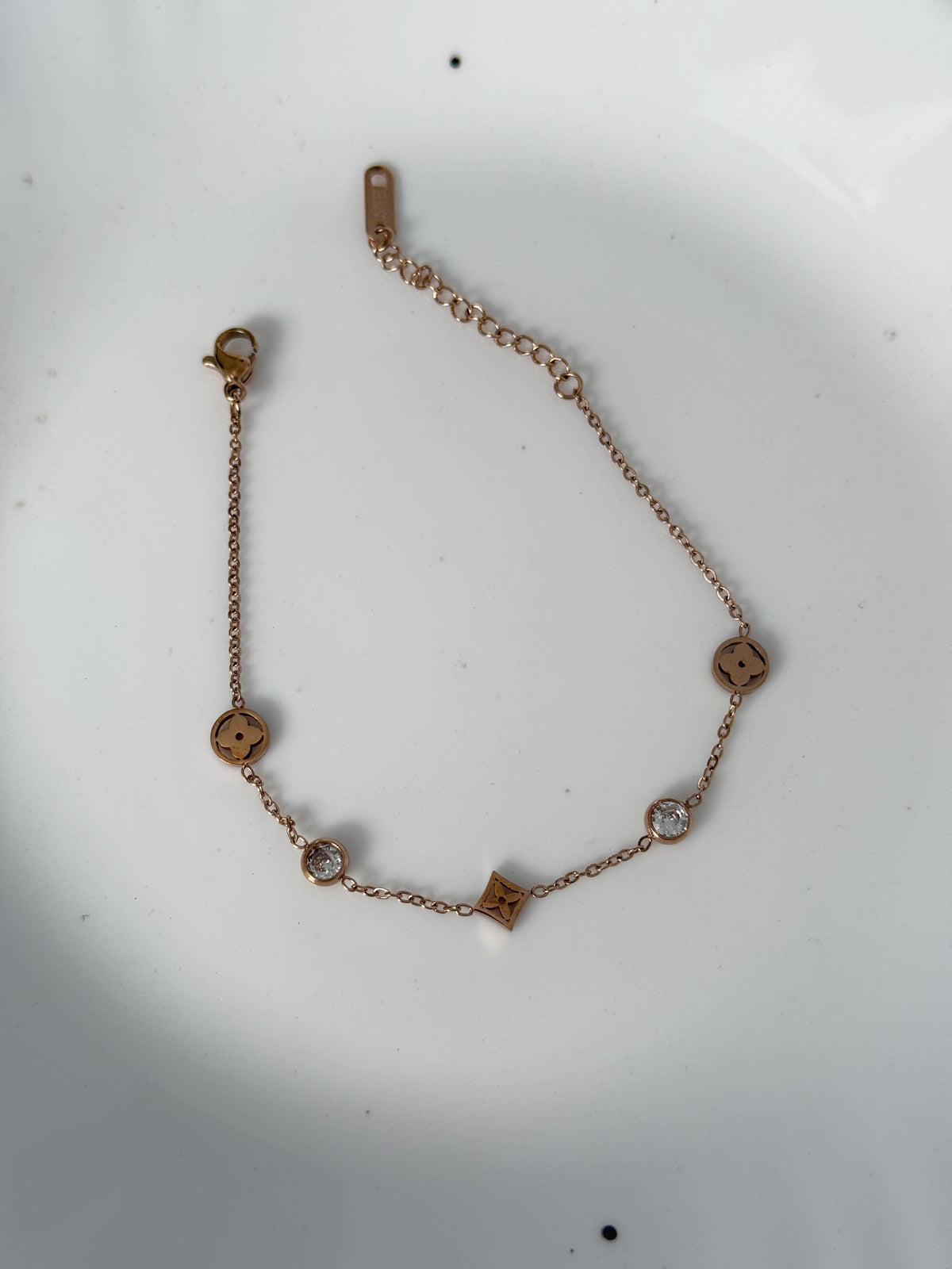 ELLA CHAIN BRACELET