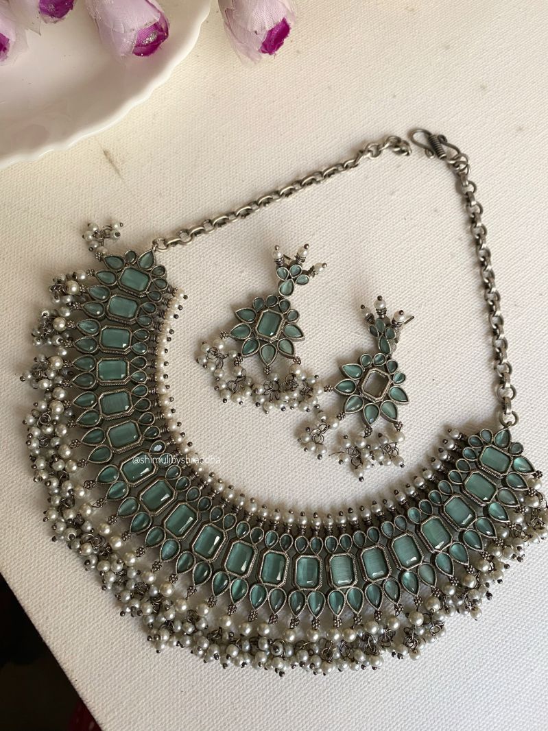 ARCHANA NECKLACE SET
