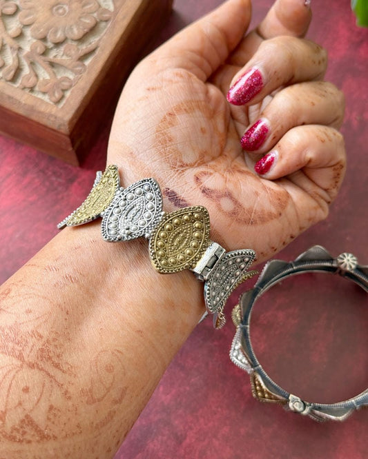 KAMAL DUAL TONE OPENABLE BANGLE