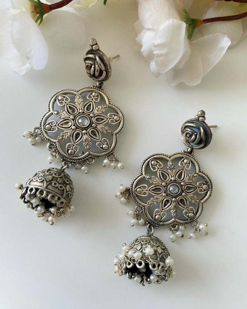 CHANDRIKA EARRINGS