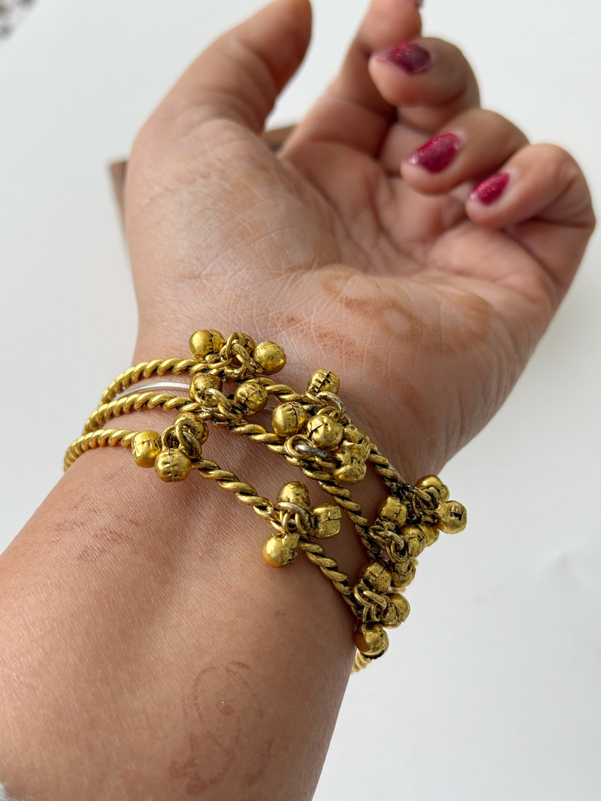 AARNA CUFF BANGLE