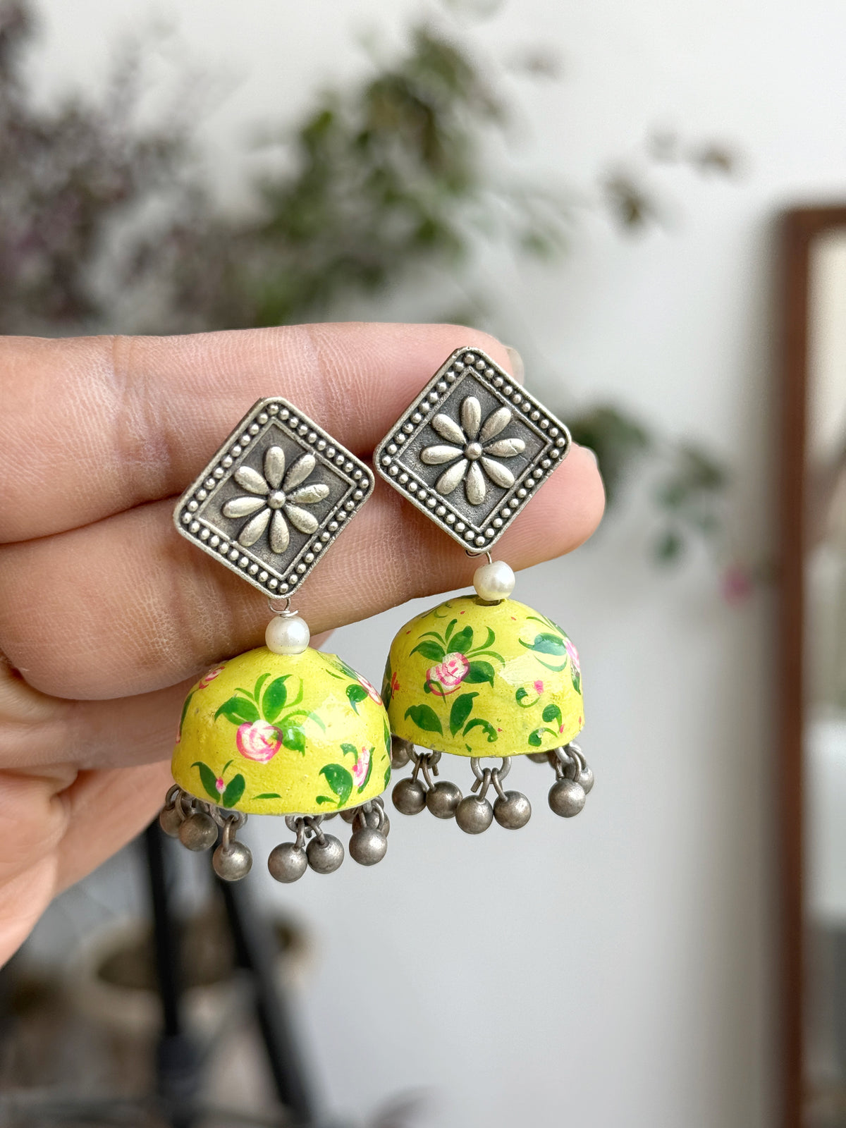 KANAK MEENAKARI JHUMKA