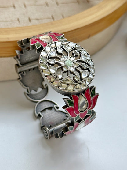 VRINDA MEENAKARI KUNDAN BANGLES