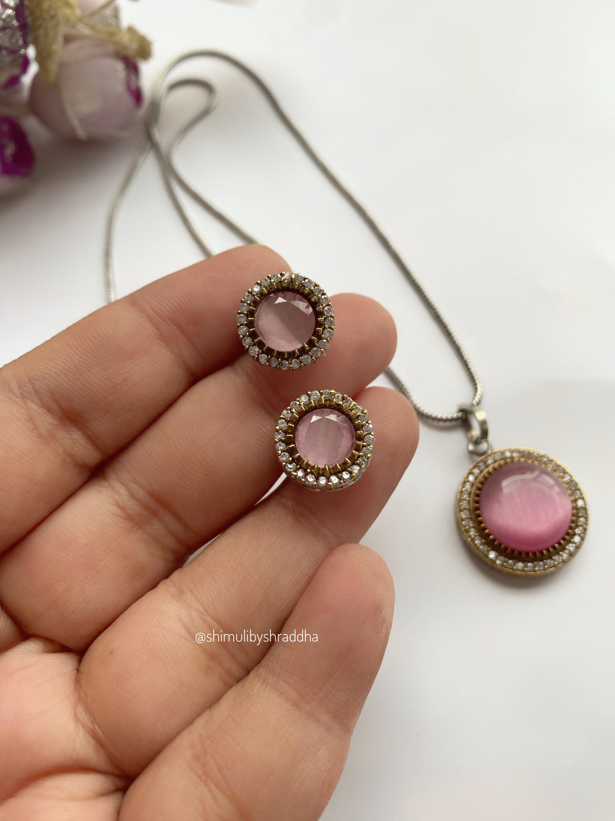 VARIKA DUAL TONE CHAIN SETS