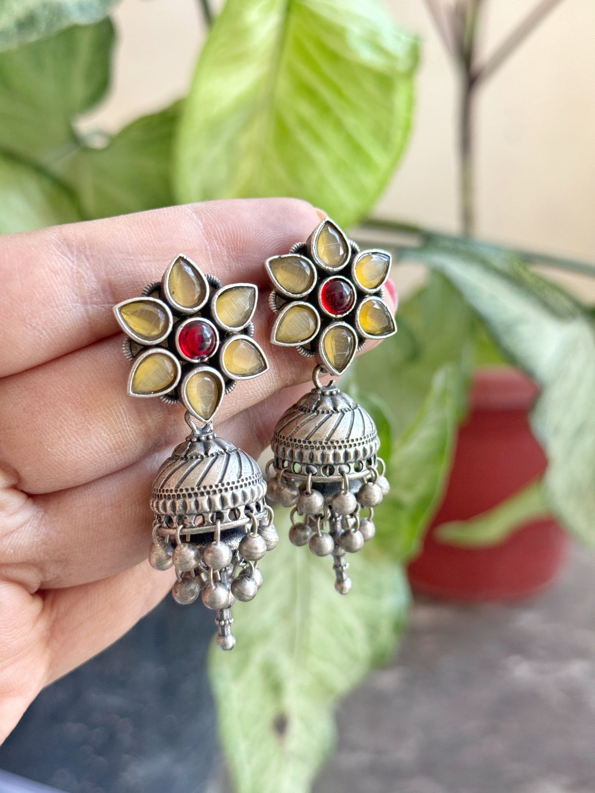 MRUDULA FLOWER JHUMKA