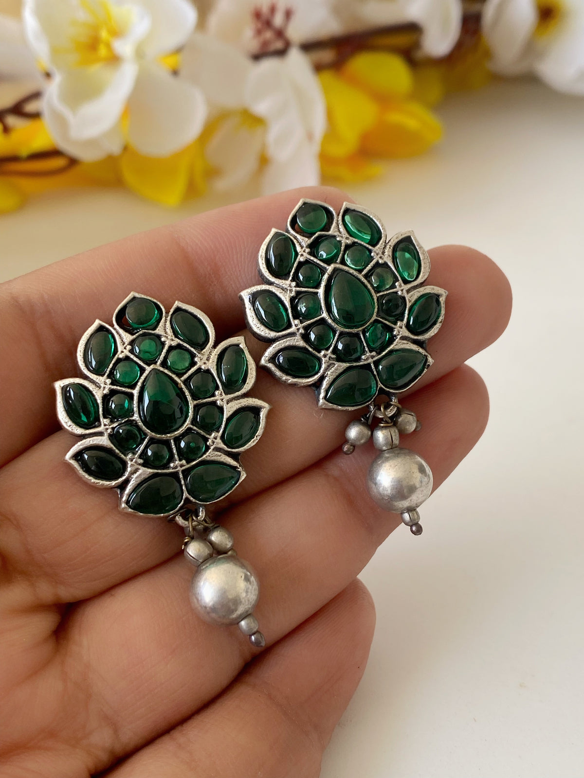 LOTUS STUDS