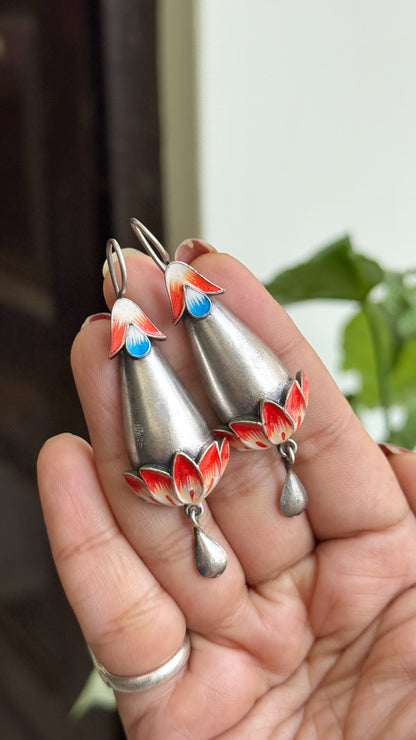 KAMAL HOOK EARRINGS