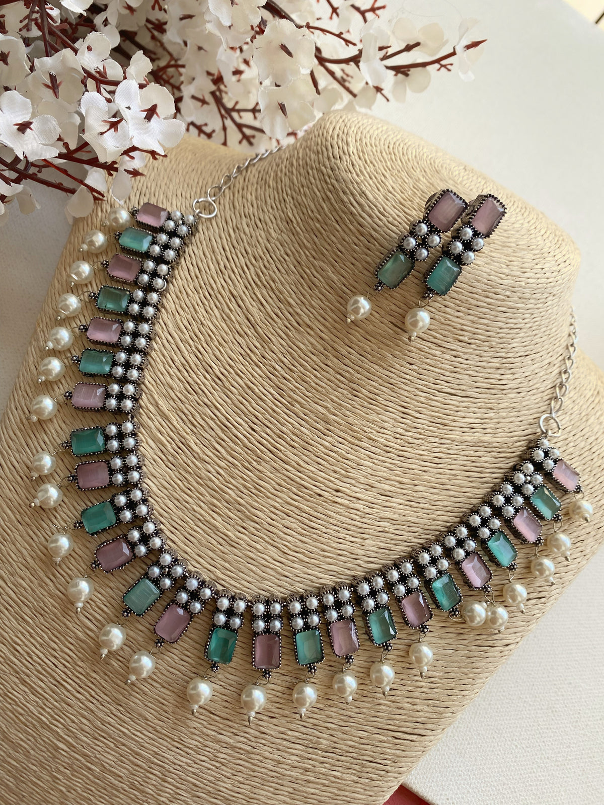 YAVNI NECKLACE SET