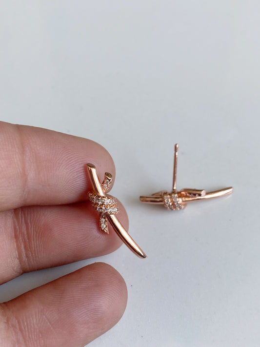 KNOT FOR ME STUD EARRINGS
