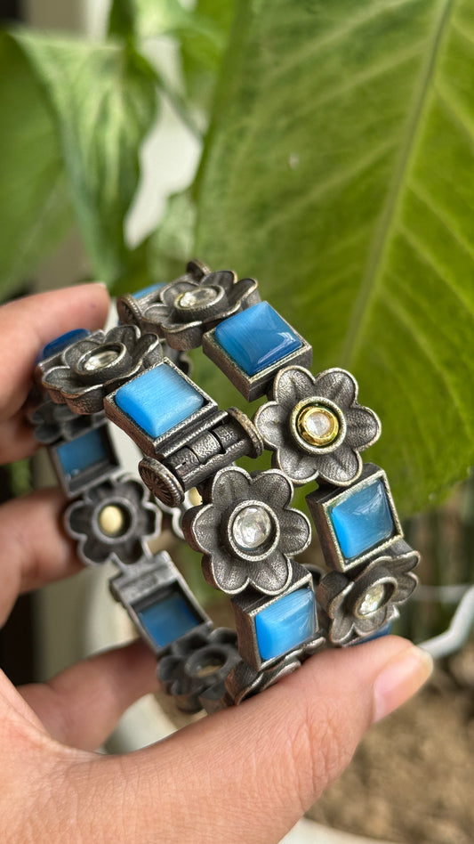 DHRUVI BANGLES