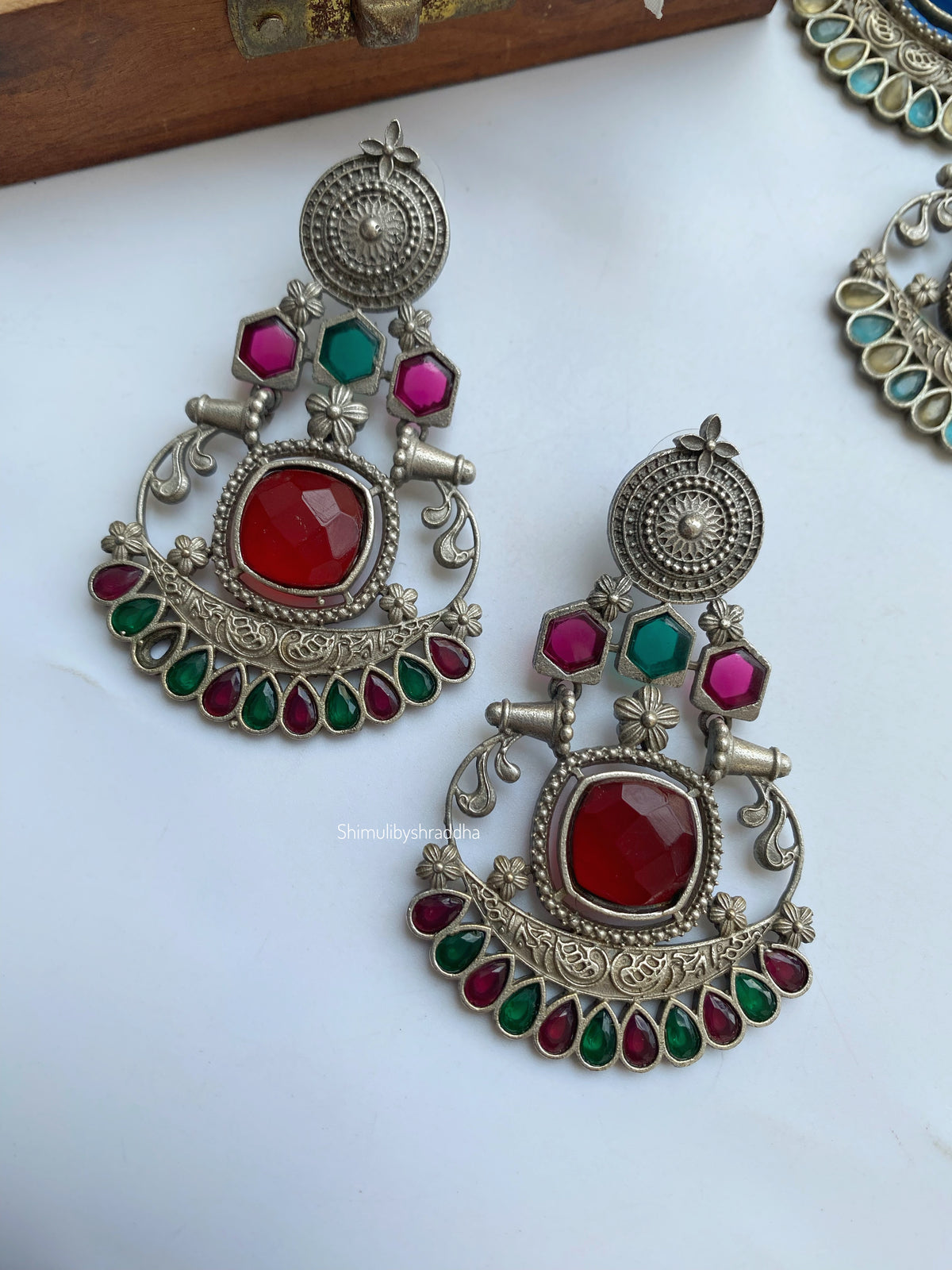 SRESHTA EARRINGS