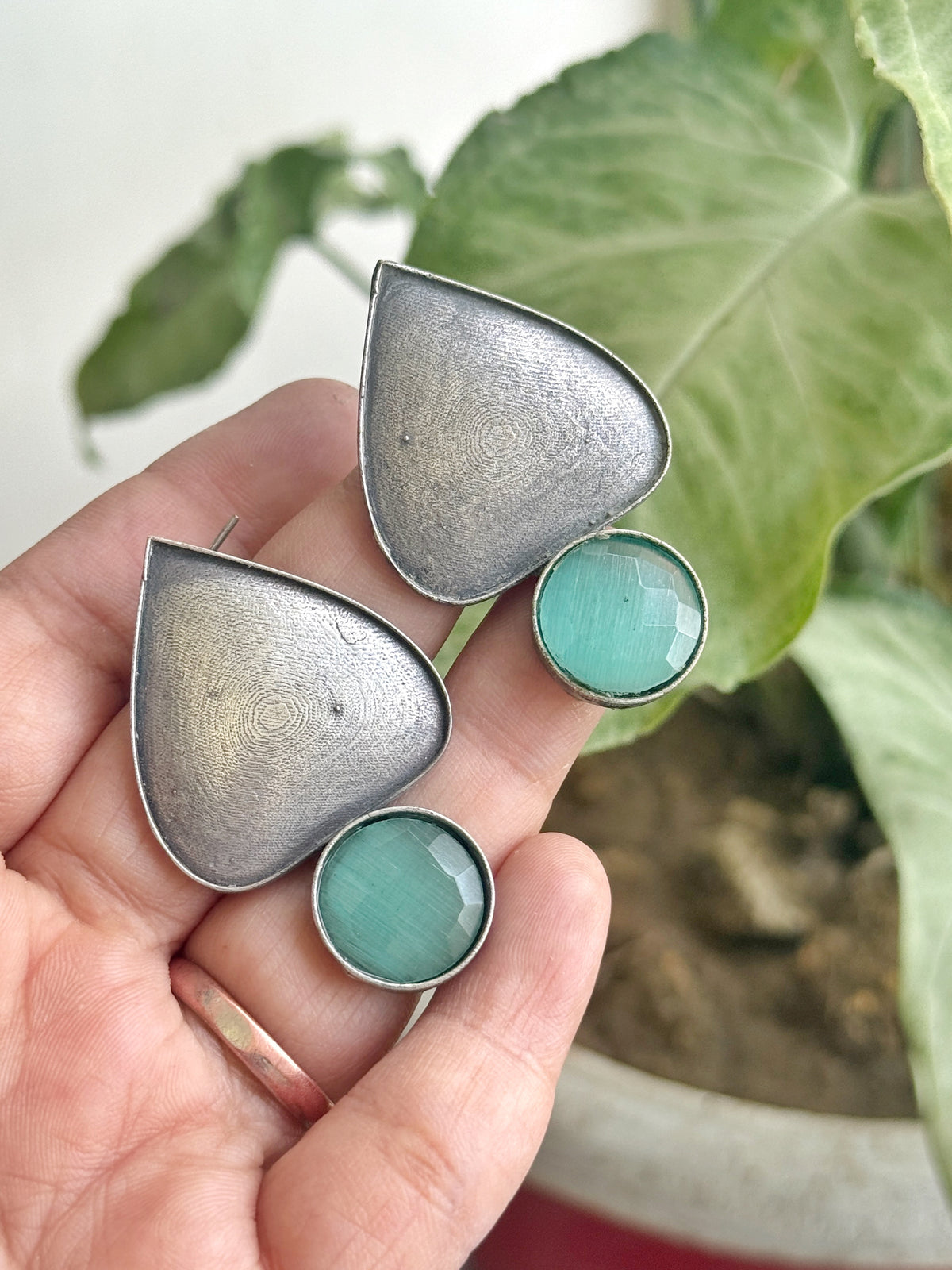 CHAAYA STONE EARRINGS