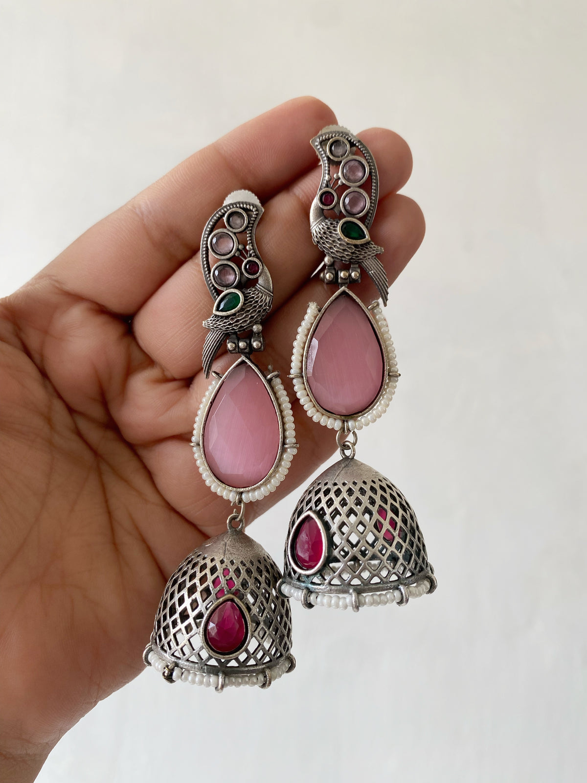 AKSHITA STONE JHUMKA