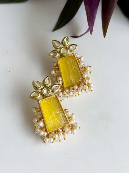 DIVYA STUDS