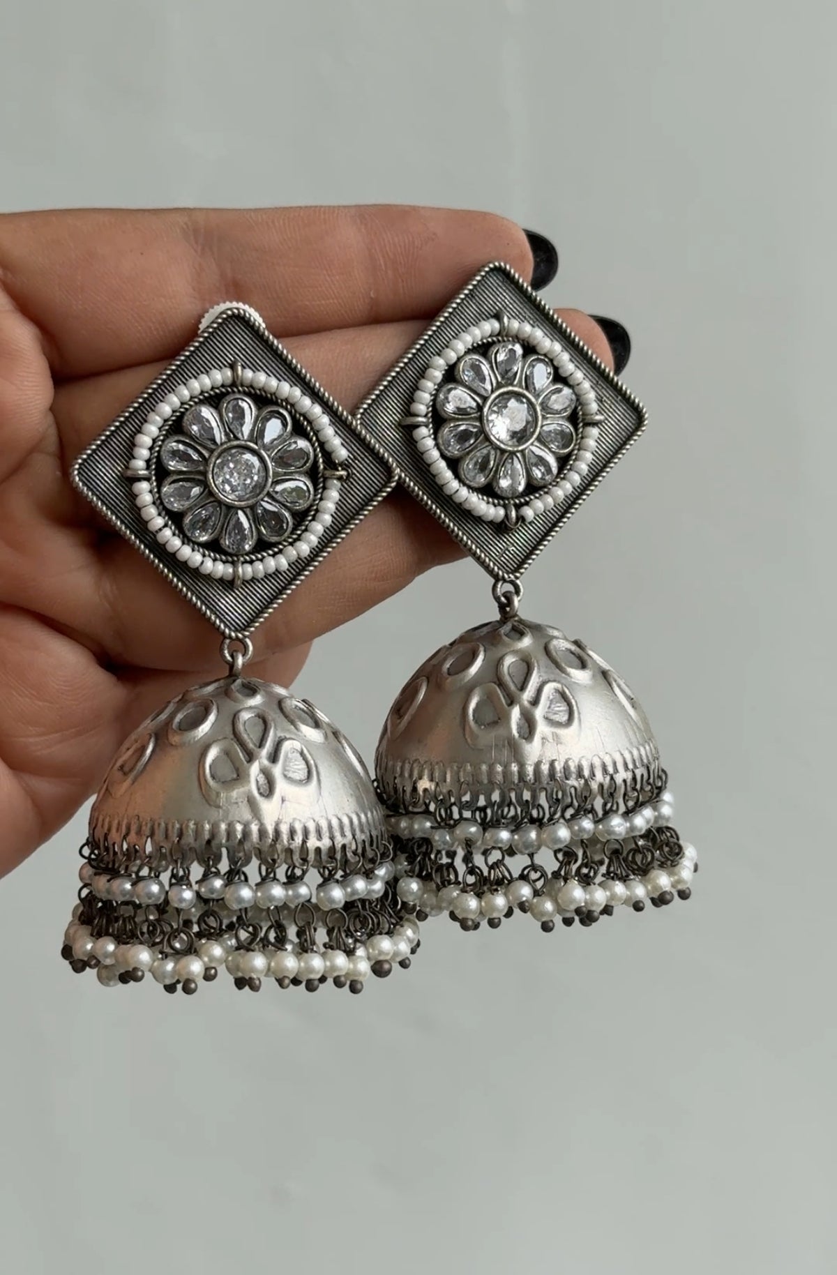 SANAM JHUMKA