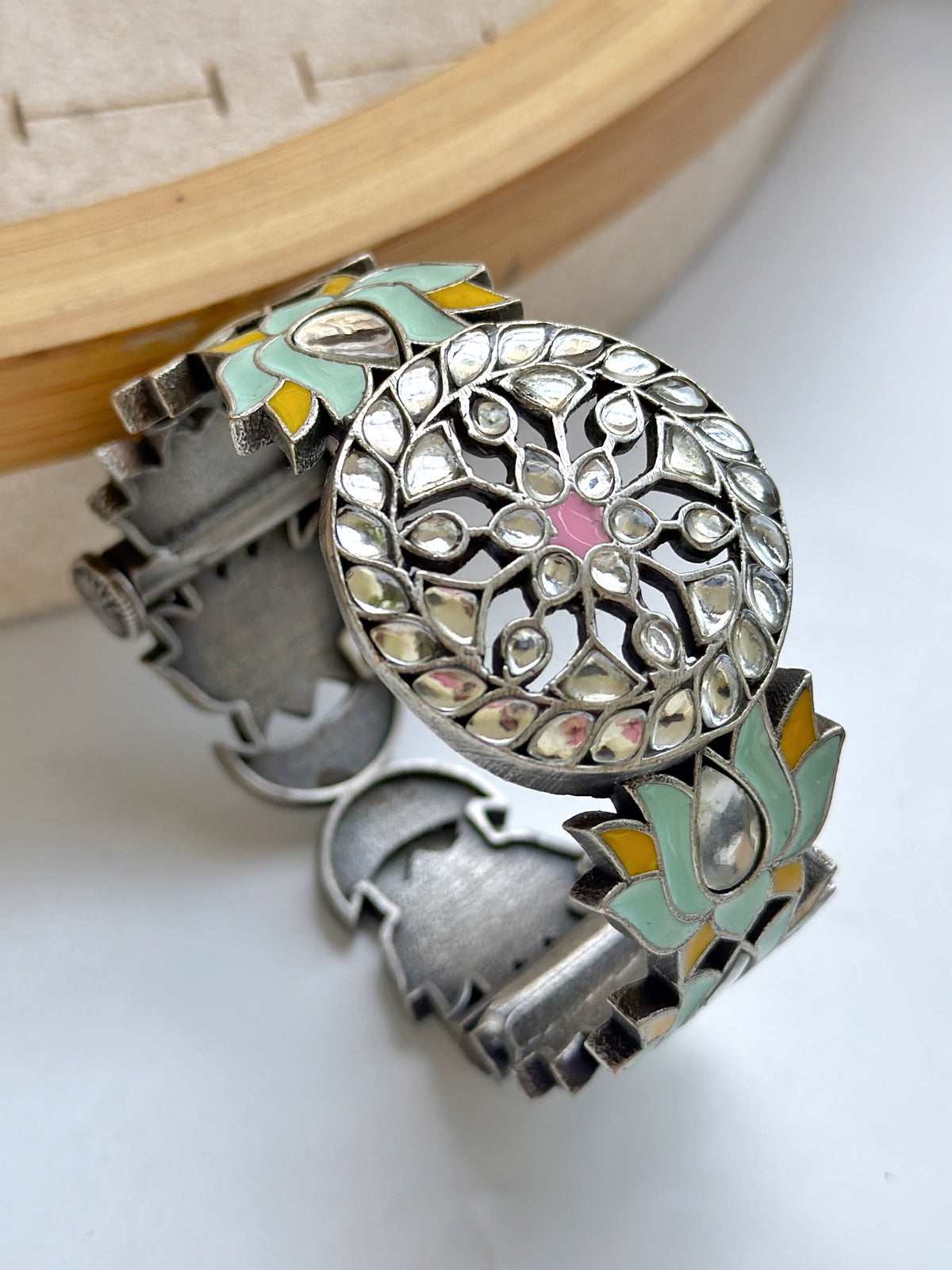 VRINDA MEENAKARI KUNDAN BANGLES