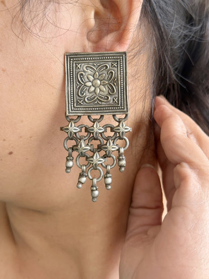 AANYA SILVERLOOKALIKE EARRINGS