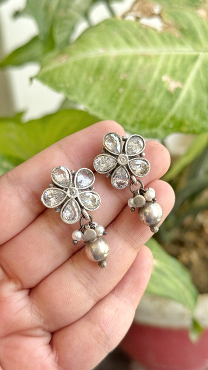 FLOWER EARRINGS