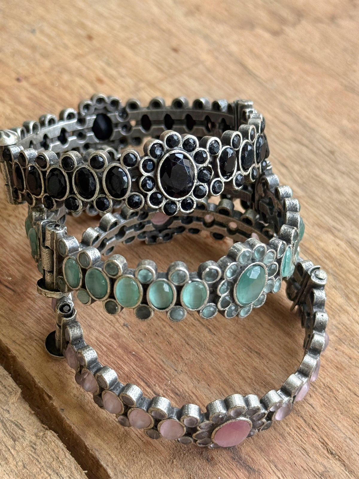 AADHYA STONE BANGLES