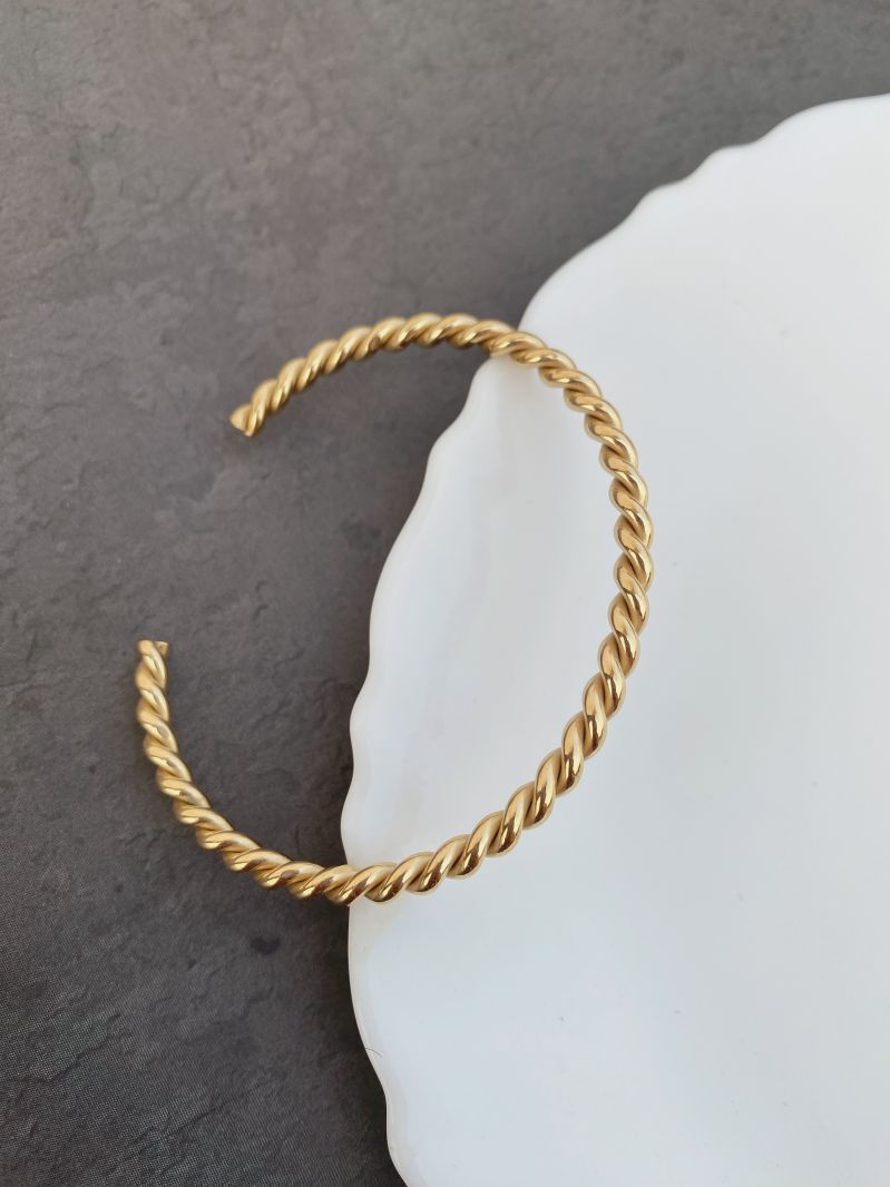 NAOMI TWISTED GOLD BRACELETS