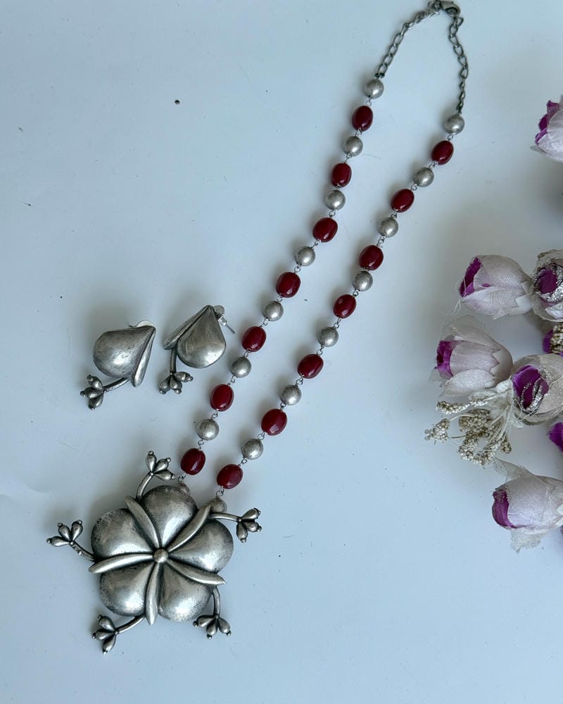 JIYA NECKLACE SET