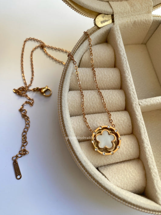TENA CHAIN