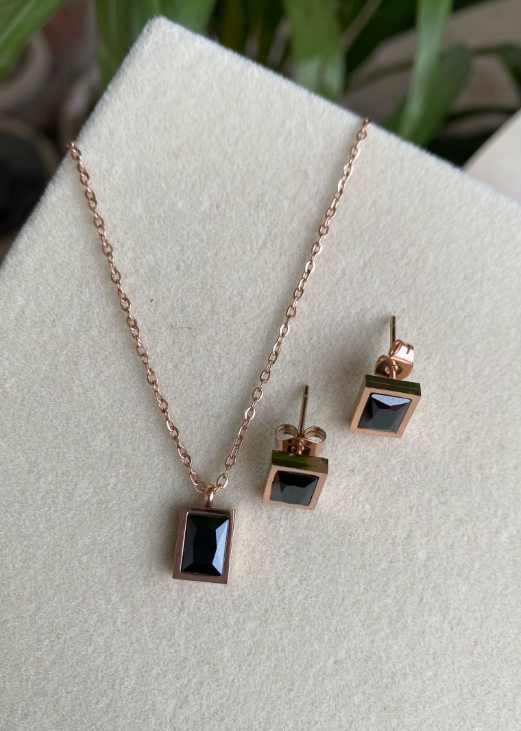 ALFA NECKLACE SET