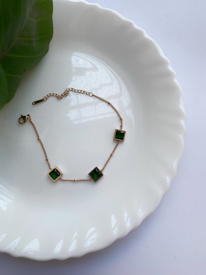 ALIANA CHAIN BRACELETS