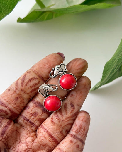 NEENA STUDS