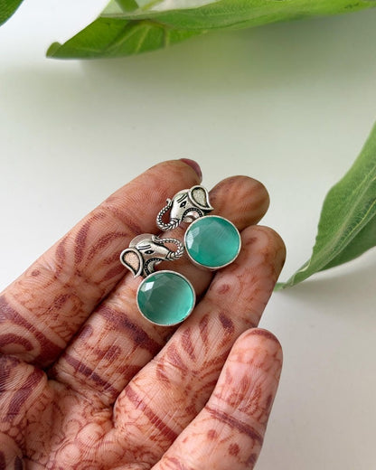 NEENA STUDS