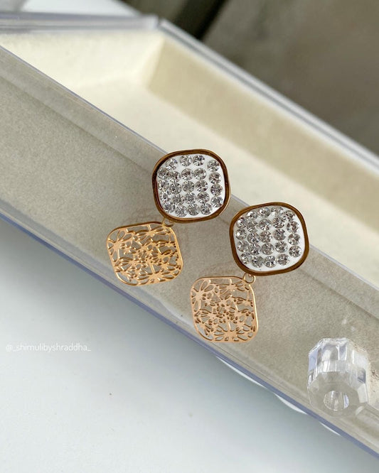 AMELA EARRINGS