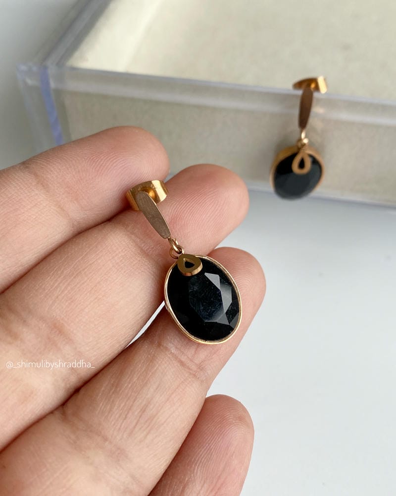 OLIVIA EARRINGS