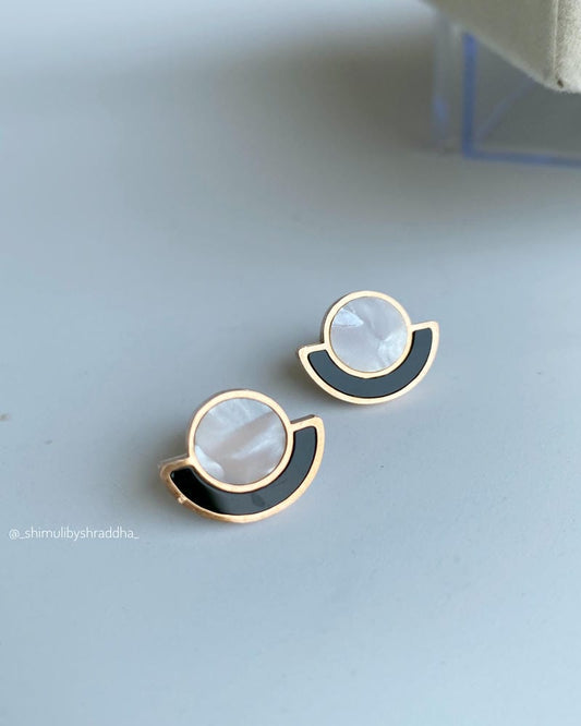 AVERY STUD EARRINGS