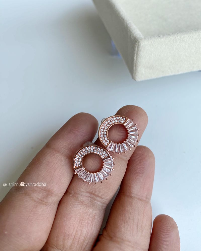 SOPHIE STUD EARRINGS