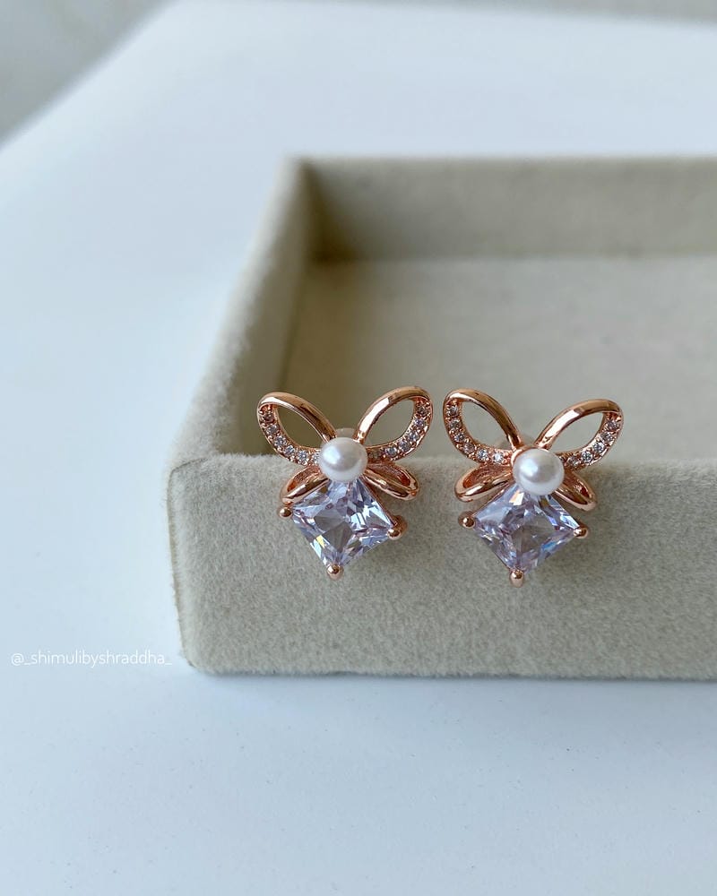 HELENA STUD EARRINGS