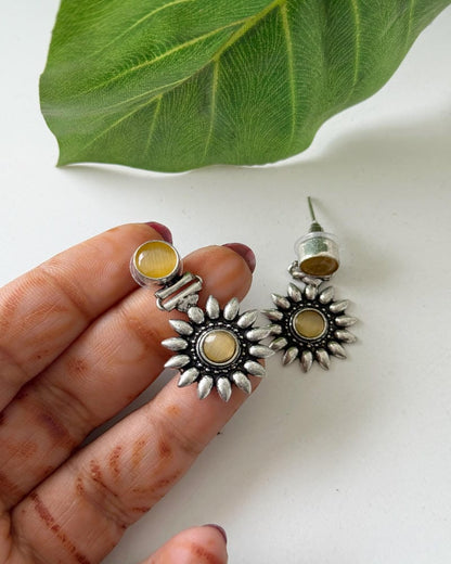 ANIKA STUDS