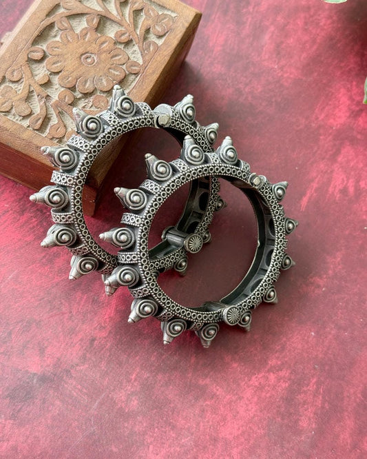 YASHVI OPENABLE BANGLE