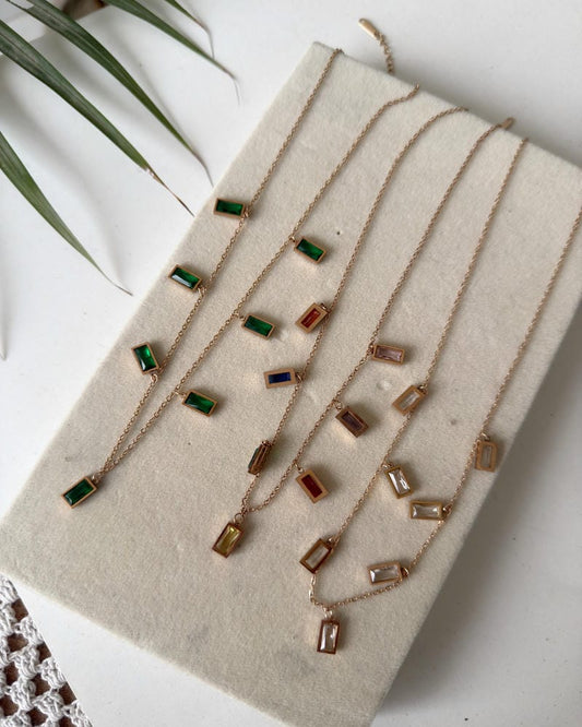 NICOLE CHAIN