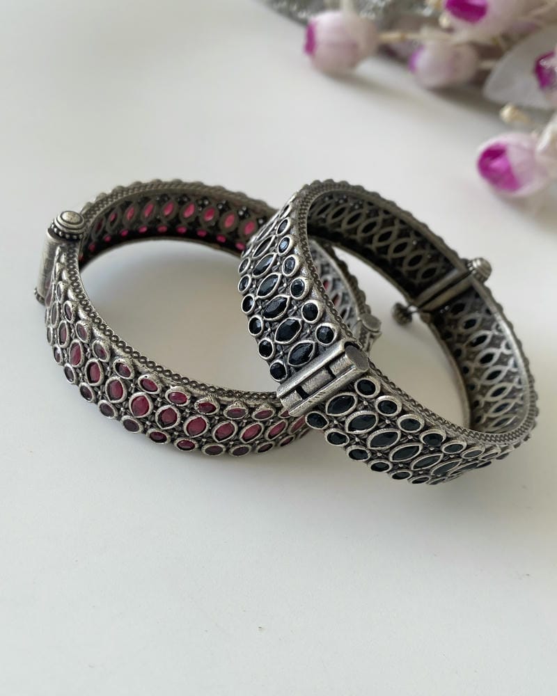 TRISHYA STONE BANGLES