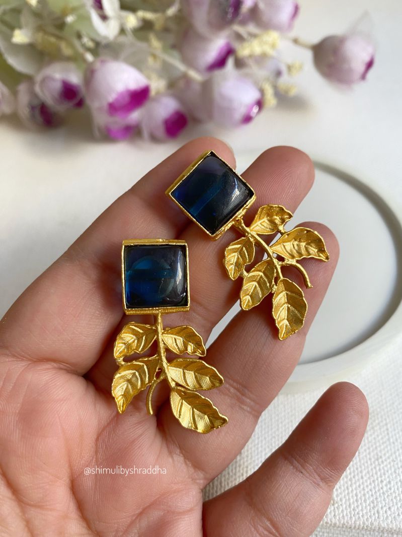 BRASS STONE DANGLERS