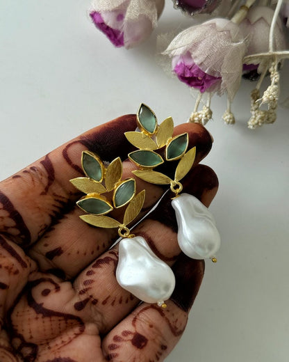 BRASS STONE EARRINGS